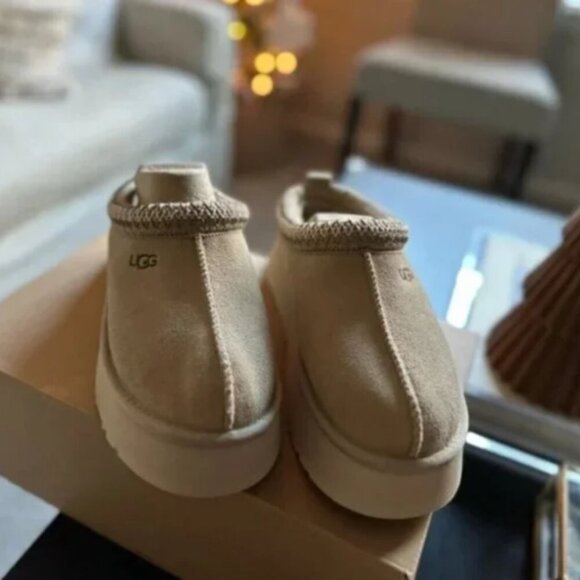 UGG Tasman Slippers Mustard Seed Womens - Picture 6 of 6